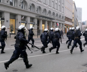 Policjanci zabezpieczali Marsz Niepodległości