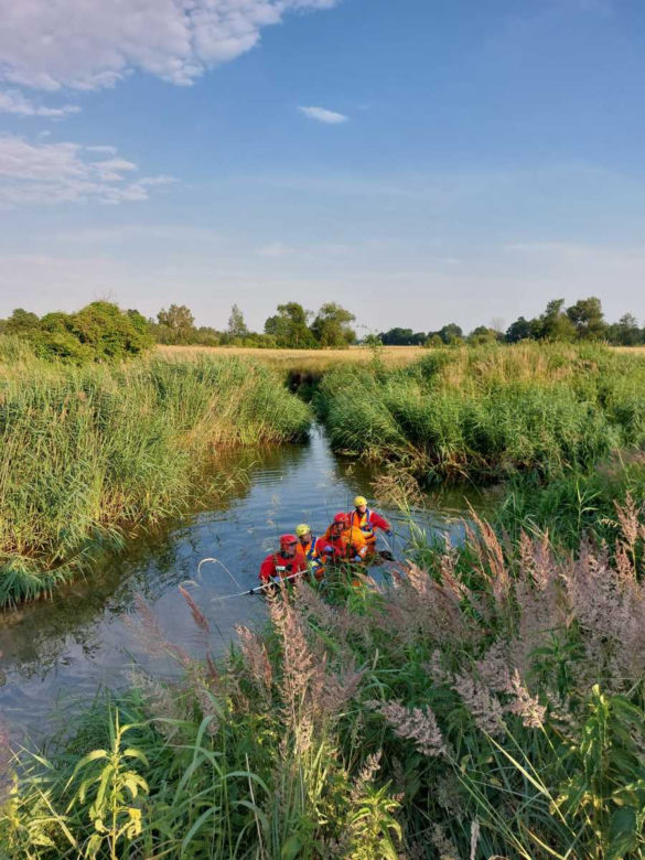 Tragiczny finał poszukiwań 71-latki spod Kępna. Jej ciało leżało nad rzeką