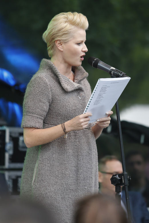 Kożuchowska w ciąży na imieninach Kochanowskiego