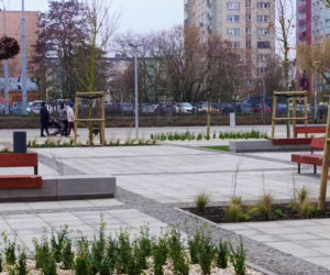 Plac przed Netto Areną po przebudowie