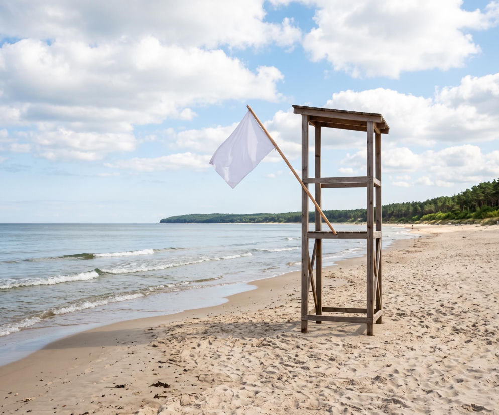 Sinice Jurata. Czy w Juracie można się kąpać 06.08? Flaga, warunki pogodowe