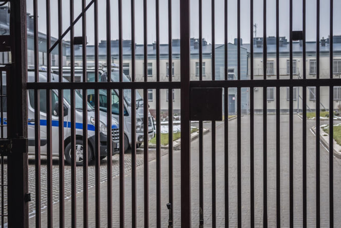 Transport Bartosza G. do kraju. Podejrzany o zabójstwo Mai z Mławy wraca do Polski