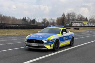 Skonfiskowany Ford Mustang zasili flotę policji na Mazowszu. Wcześniej należał do pijanego kierowcy