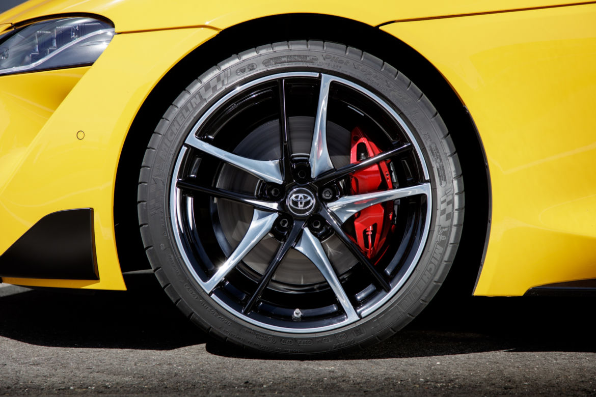 Toyota GR Supra w kolorze Nitro Yellow