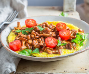 Omlet z kurkami: łatwy przepis