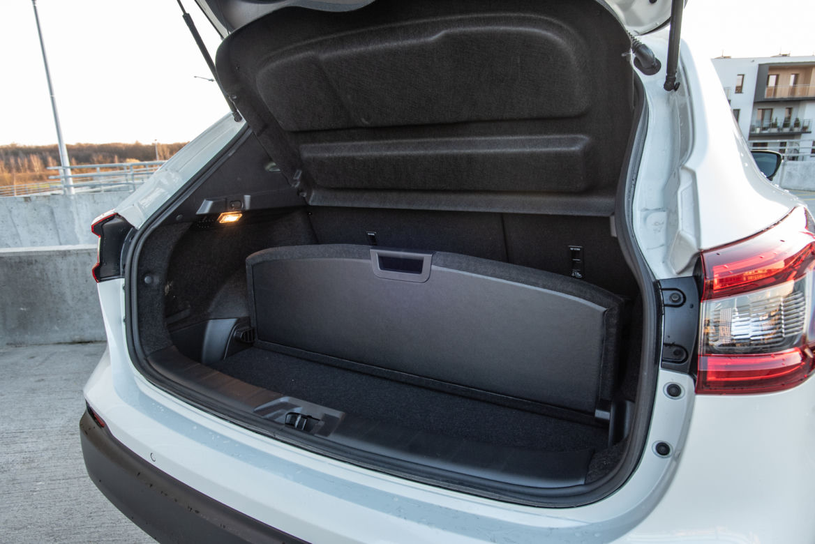 Nissan Qashqai 1.3 DIG-T 160 KM AT Tekna+