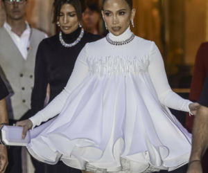 Jennifer Lopez w sukni Stephane'a Rollanda