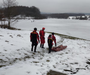 Symulacja akcji ratunkowej na zbiorniku Korzeń w Skrzyszowie