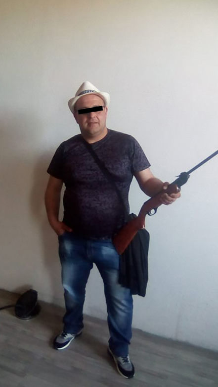 Rzeźnik z Gruzji udawał kochającego tatusia