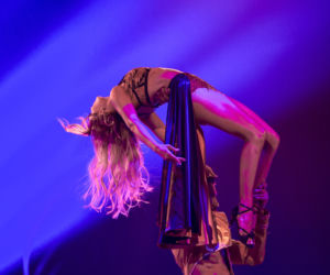 Gamou Fall i przepiekne tancerki w TzG