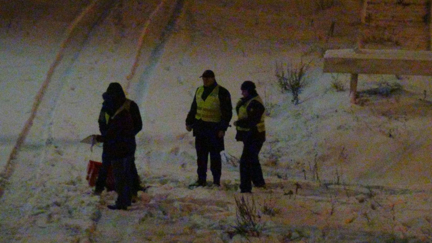 Warszawa: Pieszy wpadł pod pociąg na Targówku! Pilna akcja służb na ul. Naczelnikowskiej