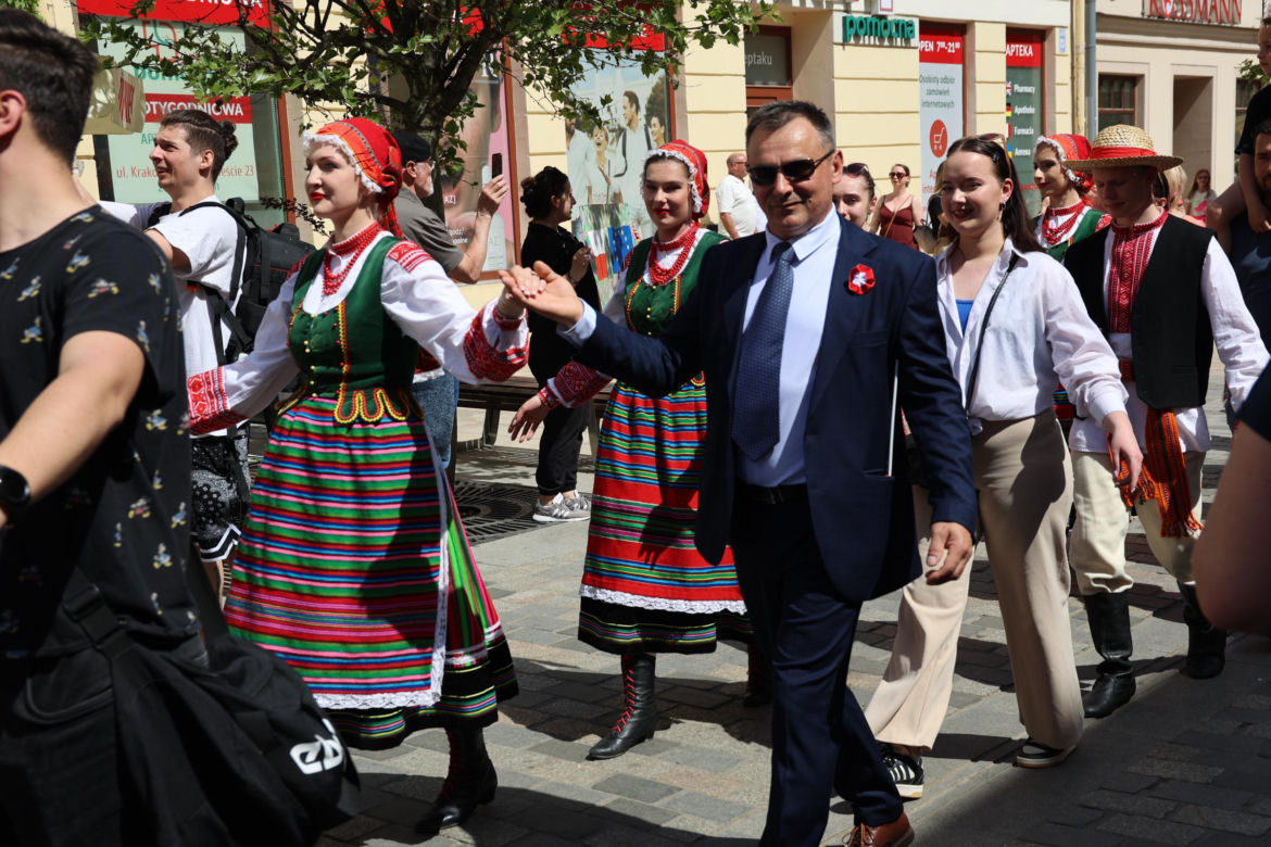 420 par zatańczyło tradycyjnego „Poloneza dla Lublina”! 