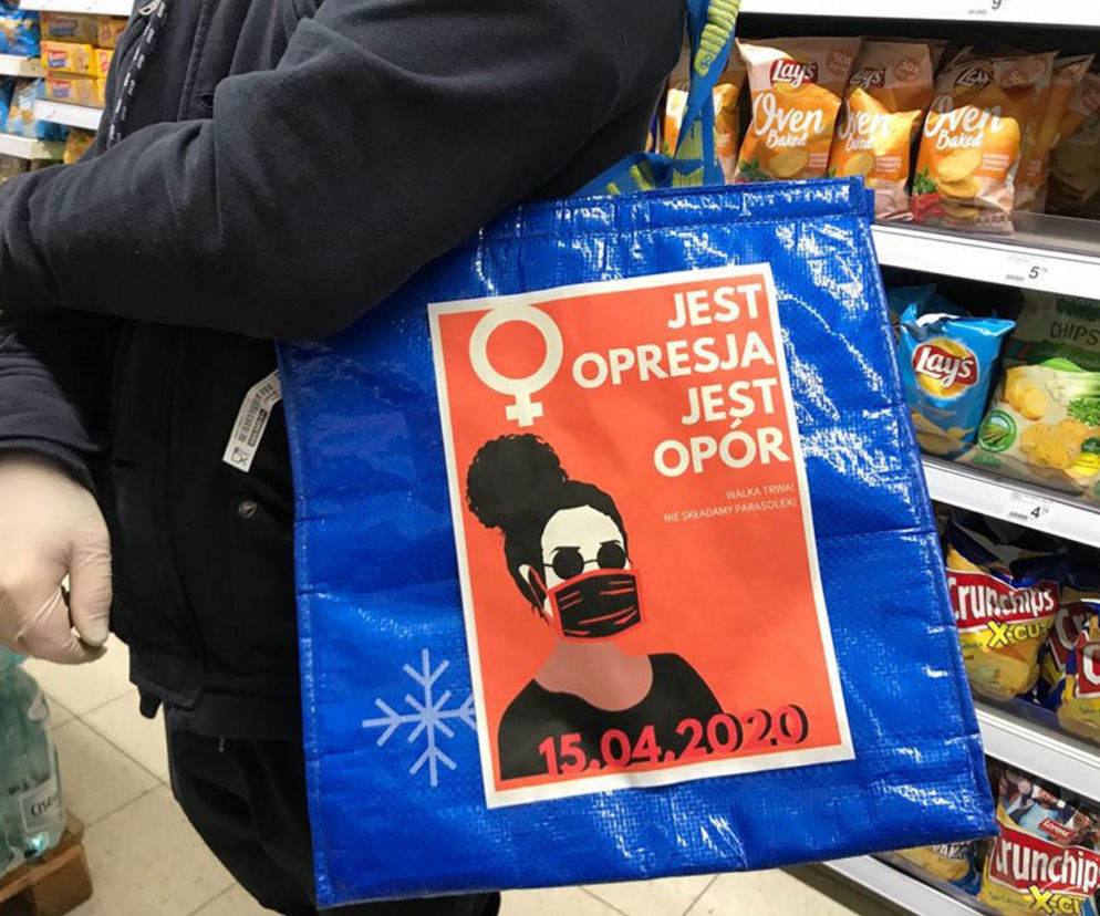 Mieszkanki Otwocka protestują w kolejce do sklepu