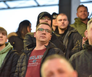 PRES Grupa Dewloperska Toruń - Abramczyk Polonia Bydgoszcz, zdjęcia kibiców i zawodników z pożegnania Adriana Miedzińskiego