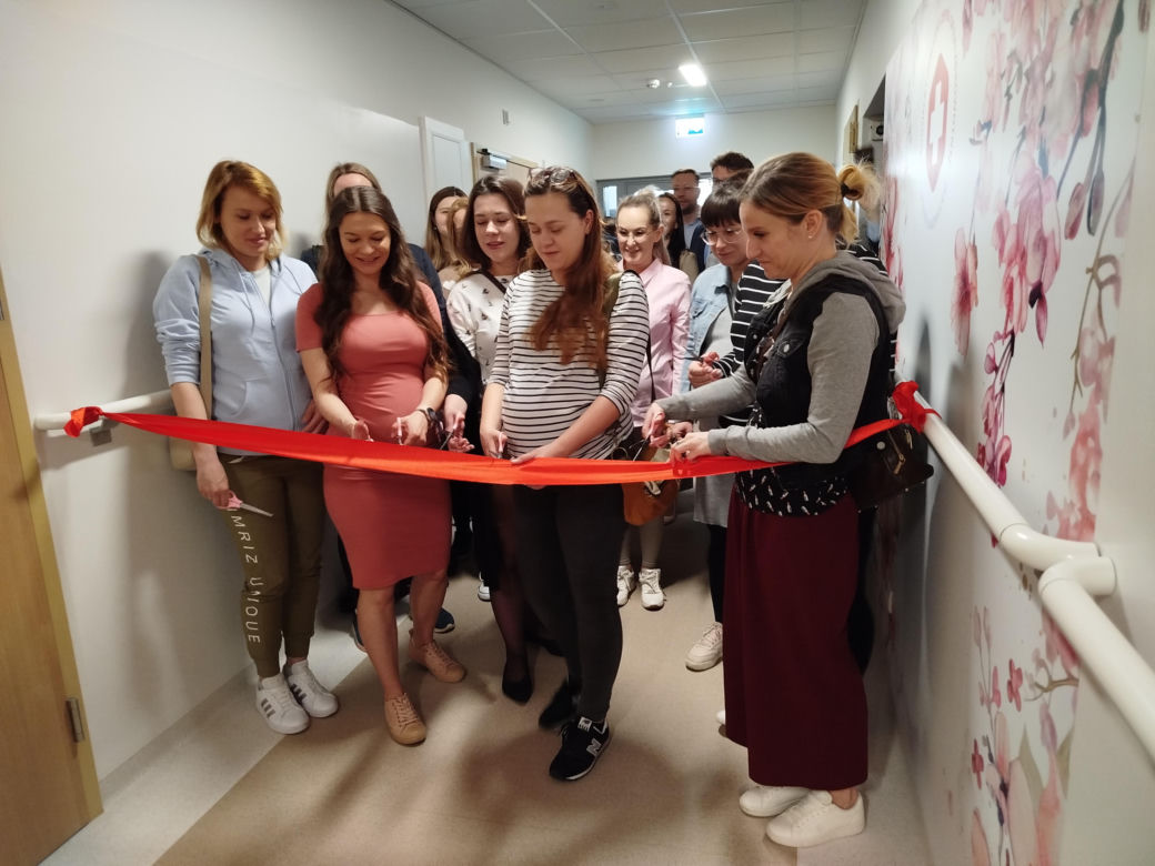 Odnowiony oddział noworodkowy wraz z częścią położniczą w mińskim szpitalu zapewni ciężarnym, rodzącym i maluchom nowoczesne warunki