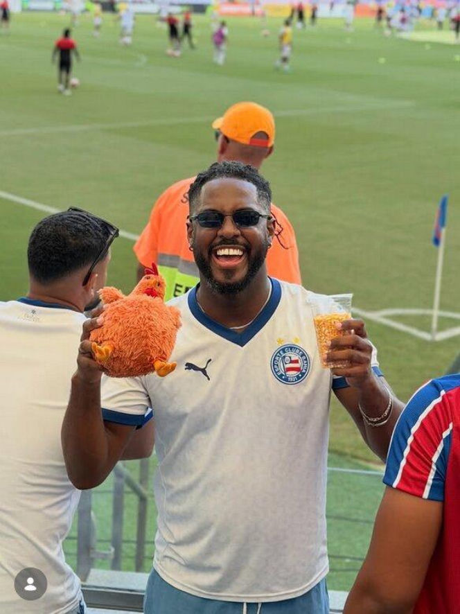 Fani nie mogą w to uwierzyć! Nie żyje popularny influencer