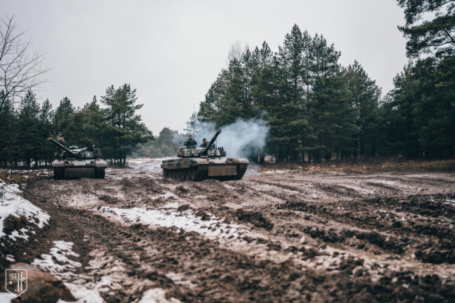 "Zawiszacy" za sterami legendy. Nowi kierowcy czołgów PT-91 w 15. Brygadzie