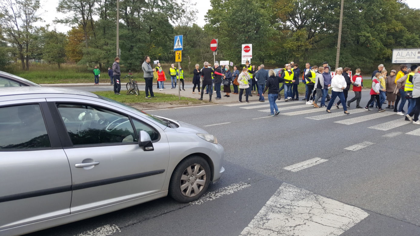 Mieszkańcy Siernieczka zablokowali ul. Fordońską