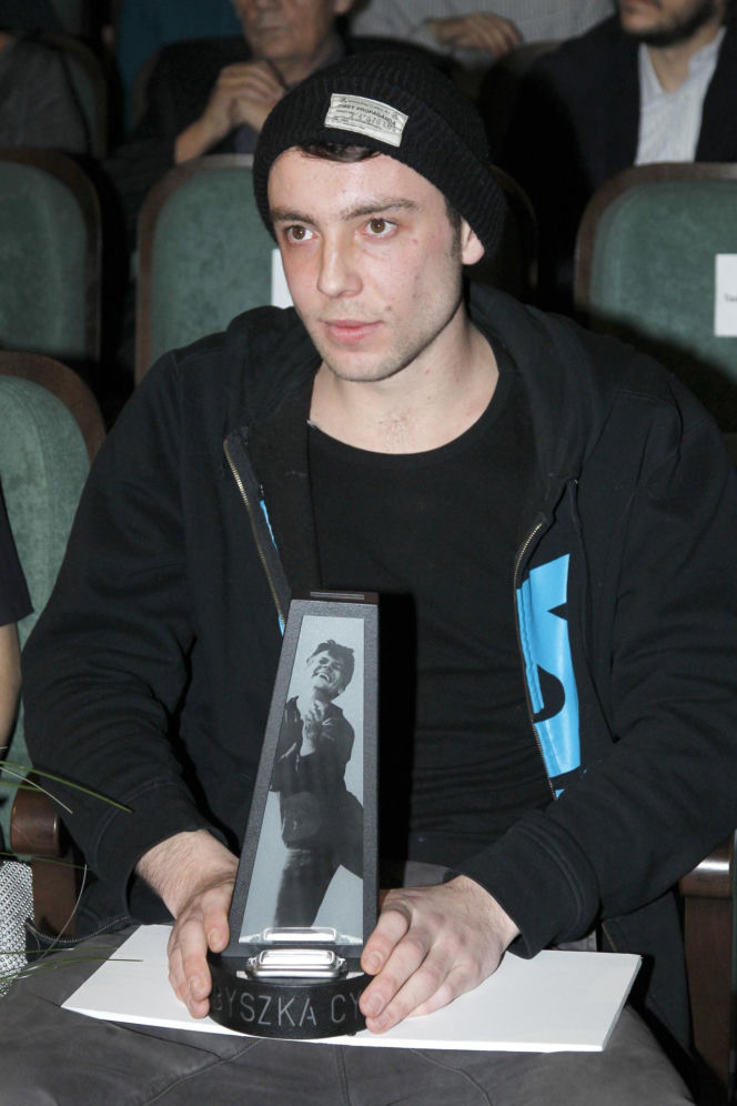 Debiutował jako Magik w "Jesteś Bogiem". Tak na przestrzeni lat zmienił się Marcin Kowalczyk