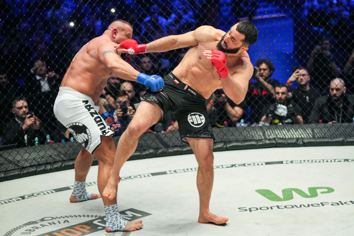 Mamed Khalidov rozbił Mariusza Pudzianowskiego na KSW 77 