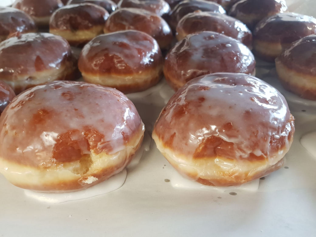 Tłusty czwartek w Olsztynie – Jak powstają pyszne pączki?