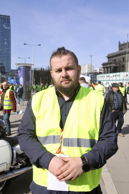 Wielki protest taksówkarzy w centrum Warszawy. Chcą podniesienia stawek!