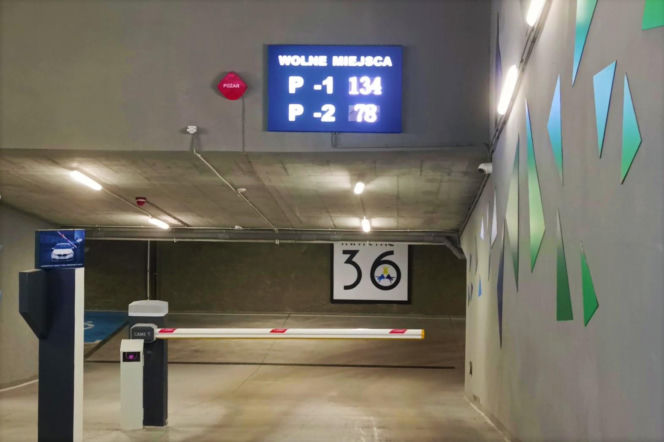 Pusty parking w Kwartale 36