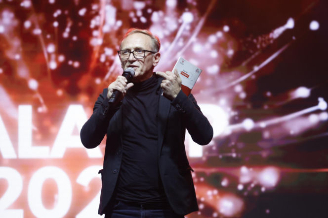 Tak na początku kariery wyglądał Andrzej Chyra. Dziś trudno go rozpoznać na starych zdjęciach