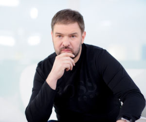 TOMASZ KAROLAK