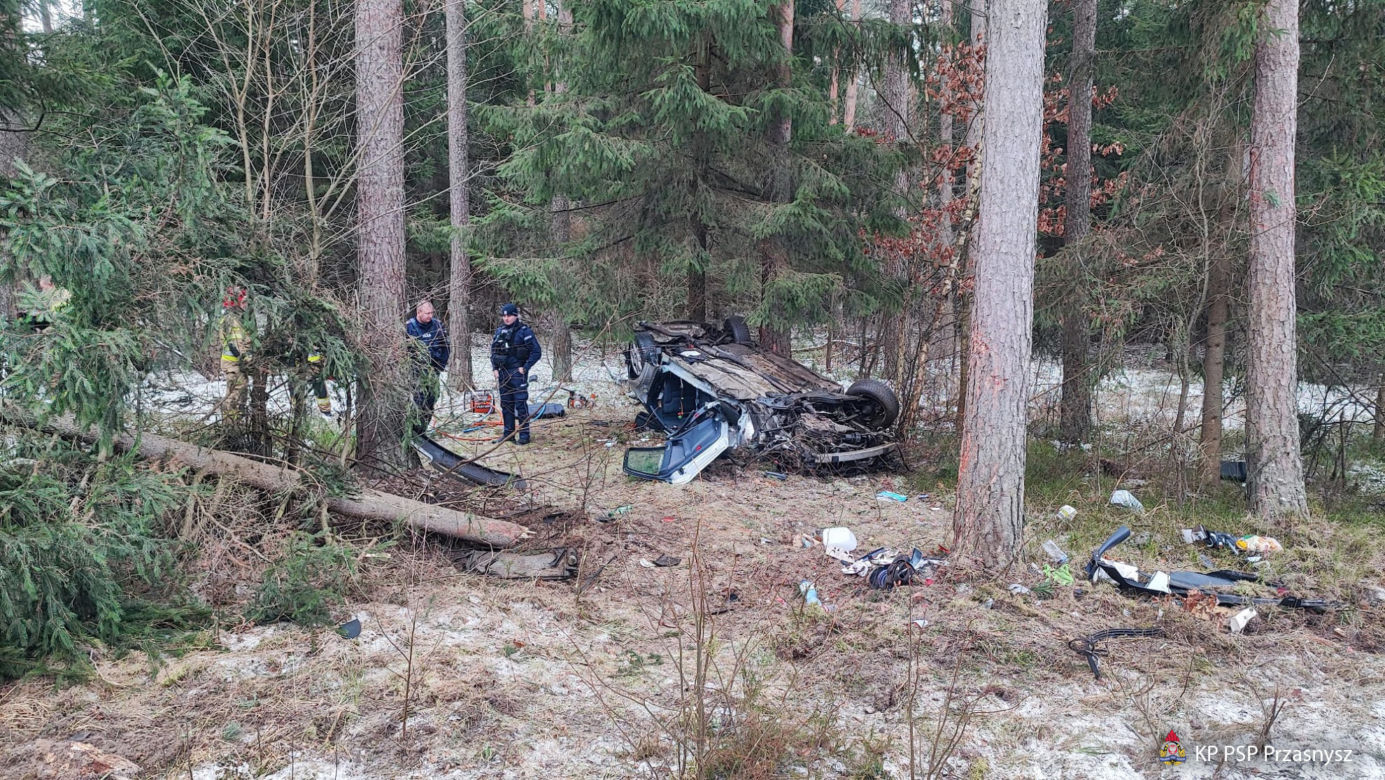 Makabryczny wypadek zniszczył życie 19-latka z Przasnysza! Czekał na pomoc 8 godzin, teraz znowu musi się uzbroić w cierpliwość [ZDJĘCIA]