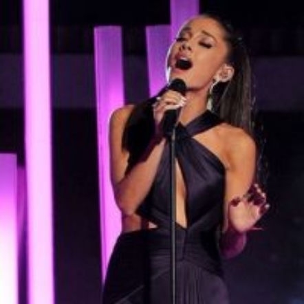 Ariana Grande w Manchesterze. Goście specjalni podczas koncertu charytatywnego – informacje, premiery teledysków – ESKA.pl