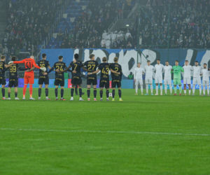 Potężna wpadka w Ekstraklasie. Uczcili minutą ciszy żyjącego piłkarza, był nawet na stadionie