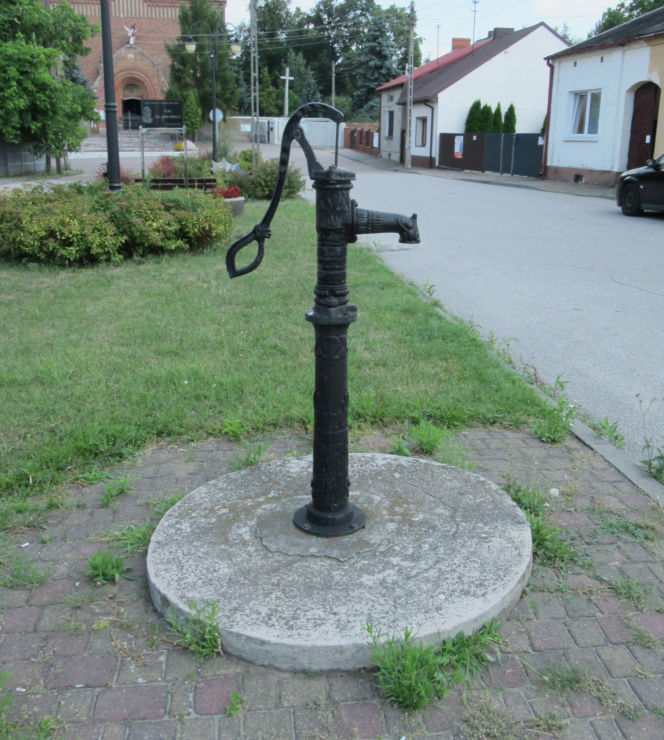 To najpiękniejsze średniowieczne miasteczko w łódzkim. Kiedyś było częścią Mazowsza