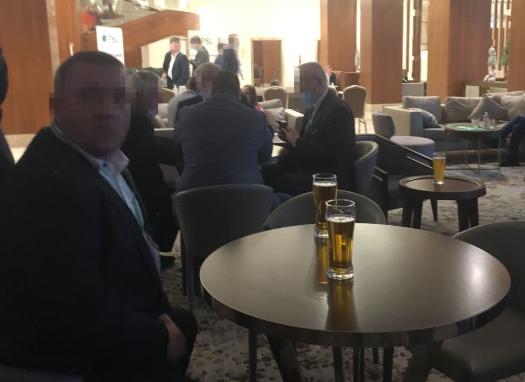 Kosiniak przemawia delegacja się zabawia