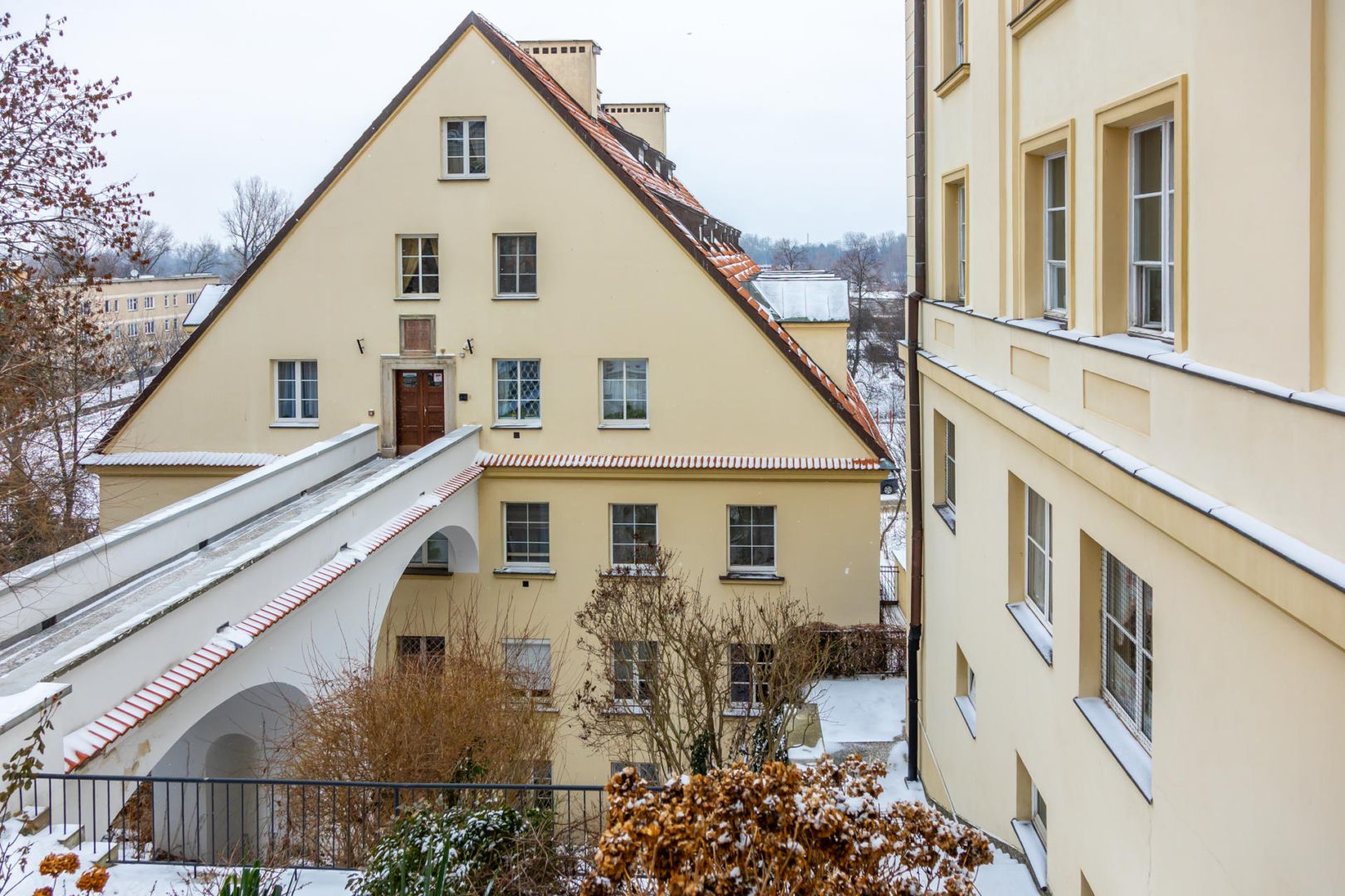 Dom Profesorów na ul. Brzozowej w Warszawie