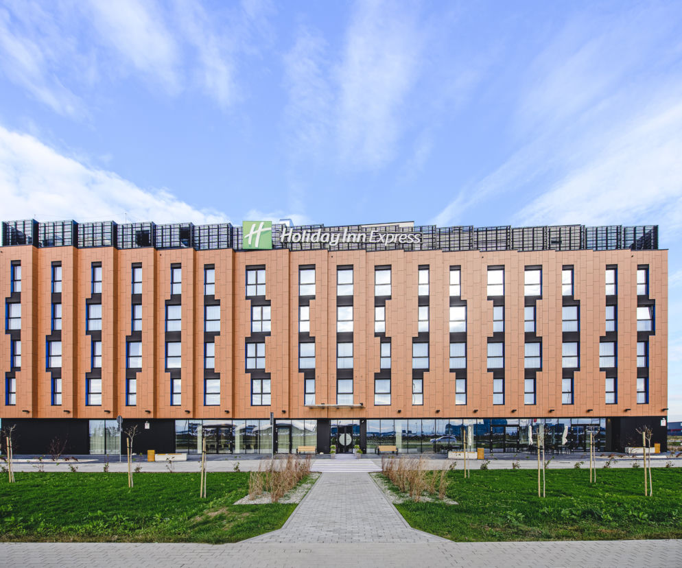 Holiday Inn Express Rzeszów Airport bazą noclegową dla medyków ze szpitala w Łańcucie