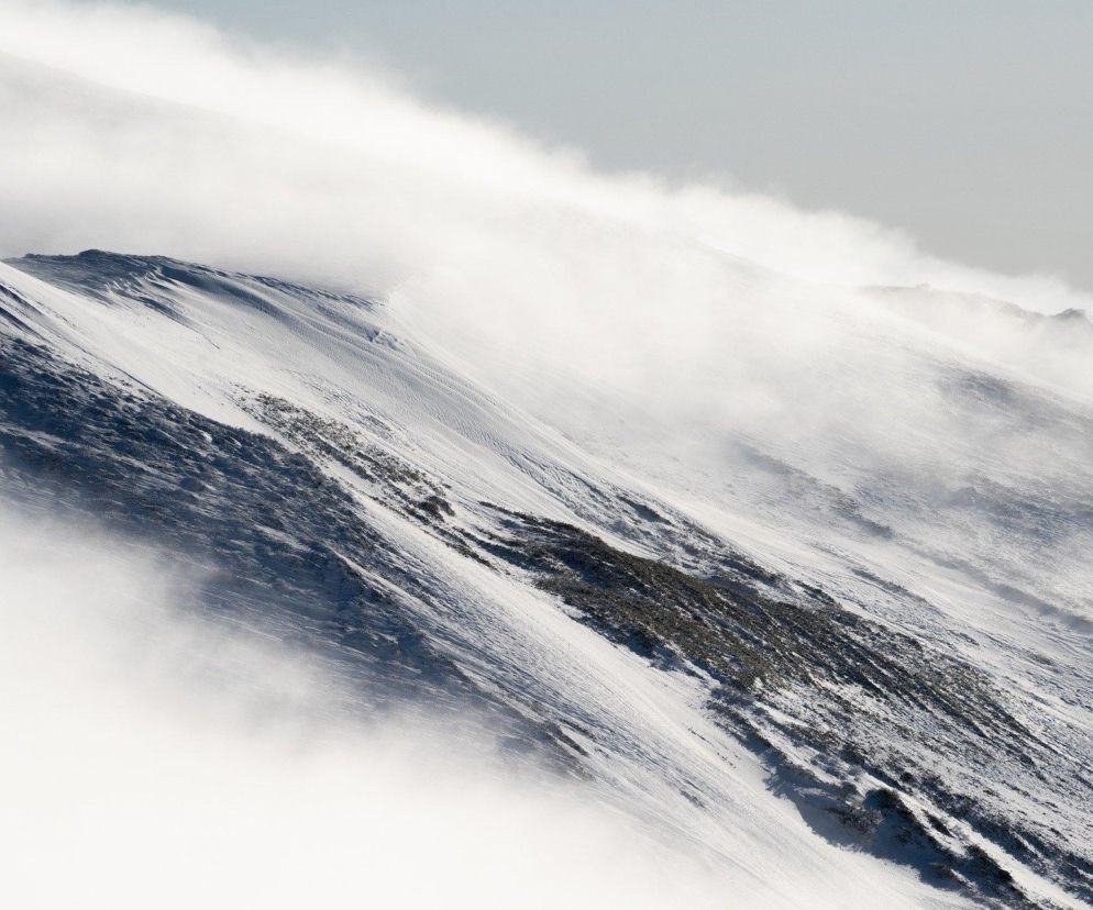 Lawiny zebrały śmiertelne żniwo w Alpach. Zginęło sześciu narciarzy. Mimo ostrzeżeń jeździli poza trasami
