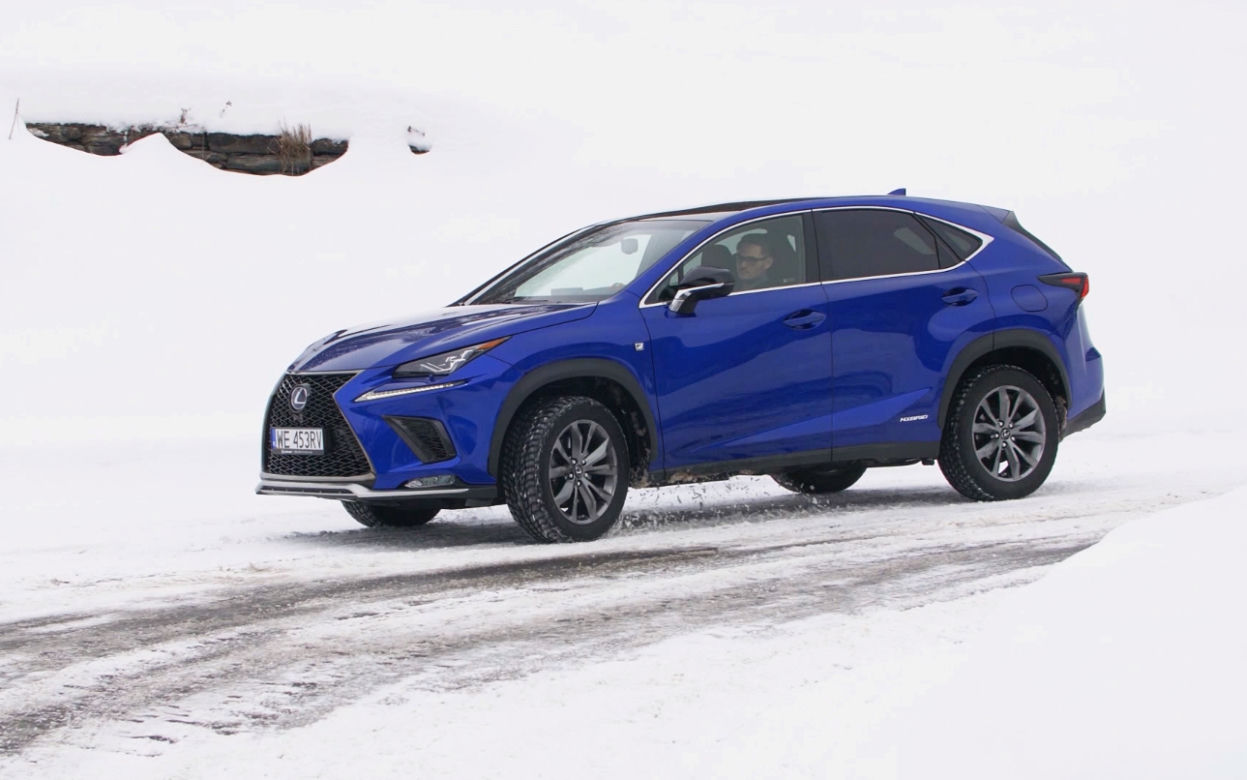 Lexus NX 300h F Sport