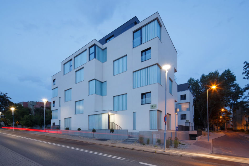 Zlota_ Zalewski Architecture Group 16 (Copy)
