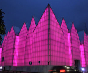 Pokaz iluminacji Filharmonii w Szczecinie z okazji Święta Muzyki