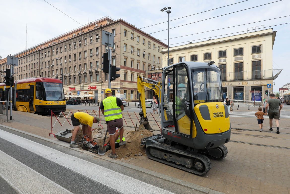 Ruszyły prace na pl. Trzech Krzyży i w jego okolicach