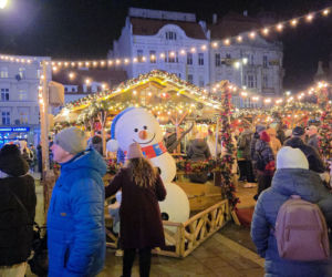 Miasto rozbłysło świąteczną magią! Tłumy na wielkim otwarciu Bydgoskiego Jarmarku Świątecznego