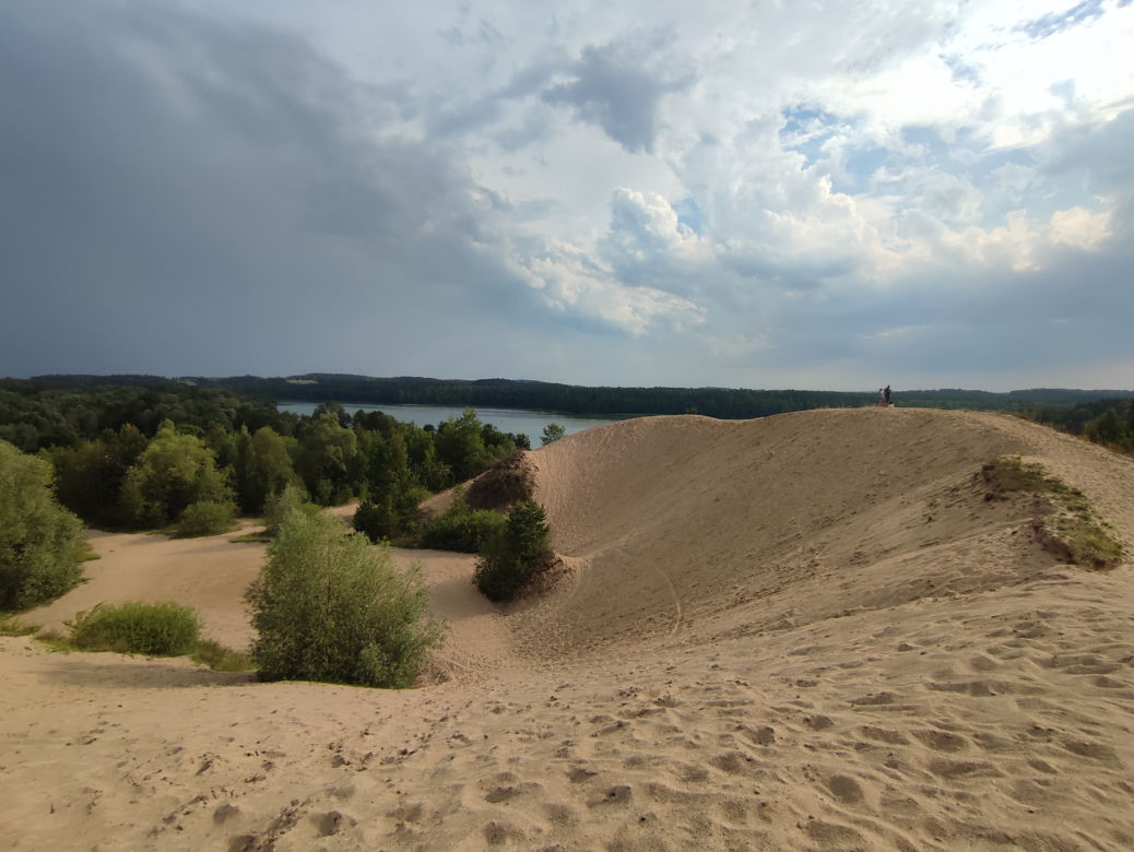Stare Juchy jak Abu Zabi? Piaskowa góra na Mazurach przypomina egzotyczną pustynię [ZDJĘCIA]