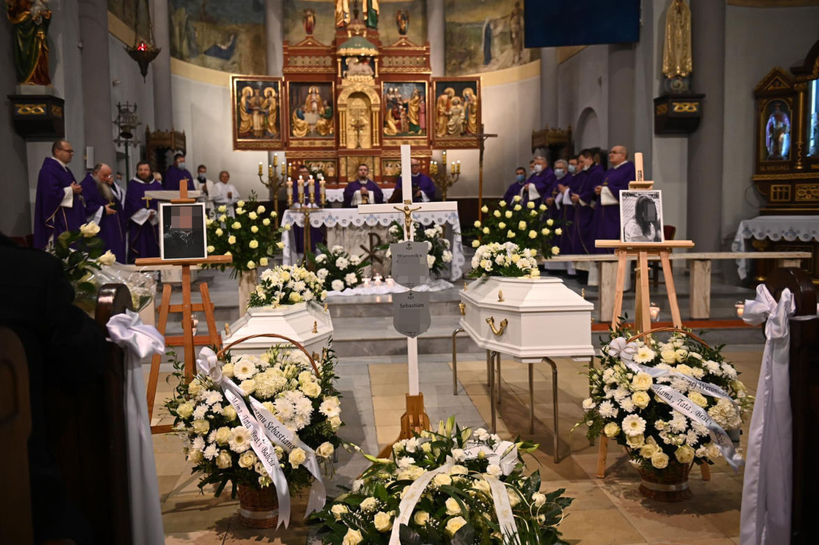 Pogrzeb Weroniki i Sebastiana. Ostatnia droga rodzeństwa
