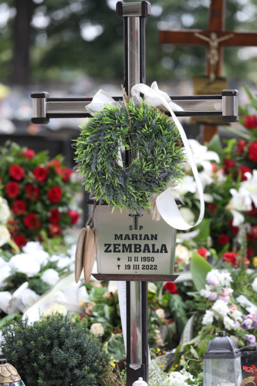 Tak wygląda grób Mariana Zembali pół roku po jego śmierci 