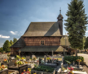 To jedno z najpiękniejszych śląskich miast. Zachwyca nie tylko unikatowym rynkiem, ale też drewnianym kościołem