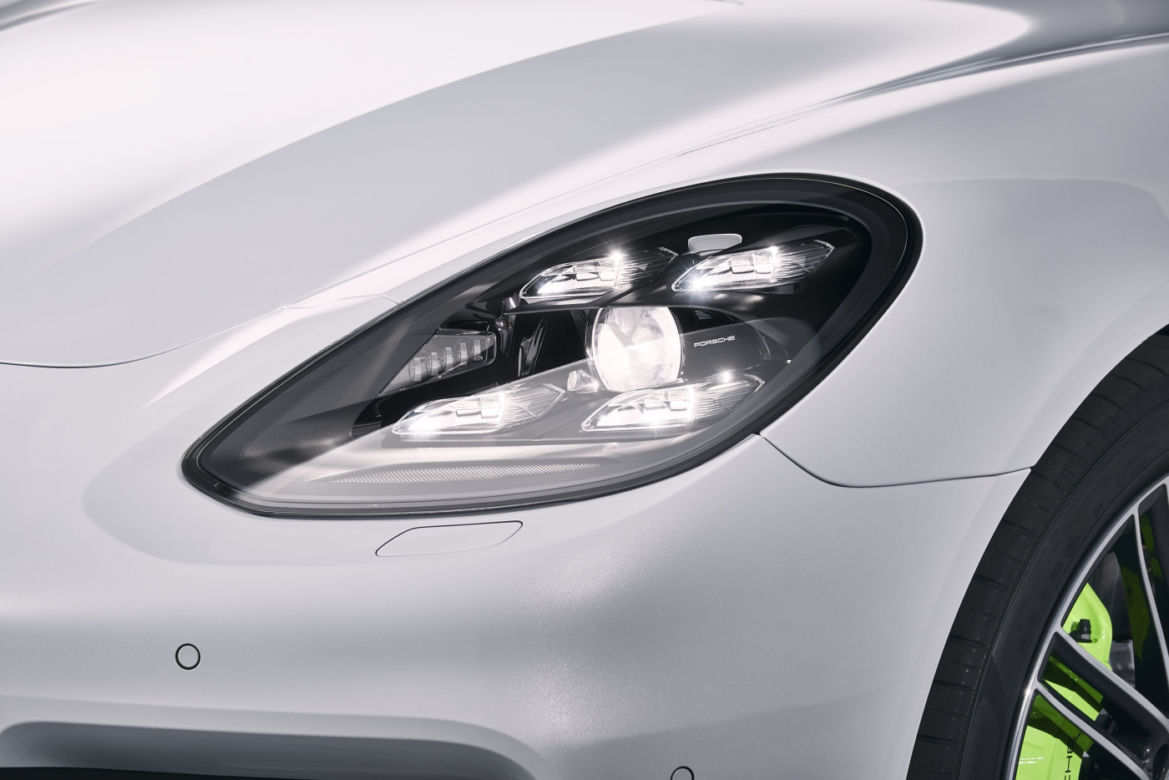 Porsche Panamera 4 E-Hybrid