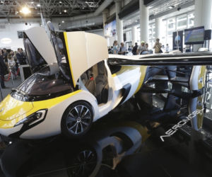 Latający samochód AeroMobil 4.0