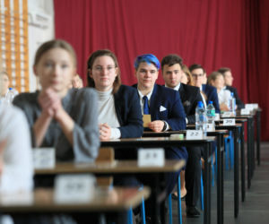 Matury w II LO im. Marii Skłodowskiej-Curie w Gorzowie Wielkopolskim [ZDJĘCIA Z SALI]