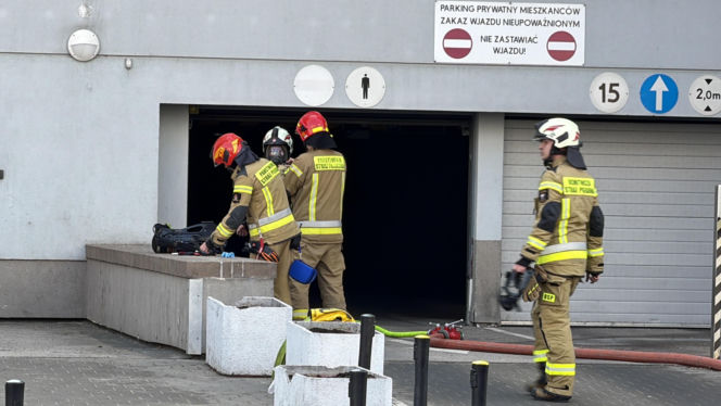 Pożar przy galerii handlowej w Warszawie. 200 osób uciekło z budynku!
